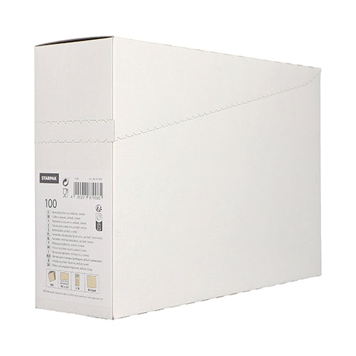 Eine Starpak 100 Bestecktaschen-Box (Airlaid 40 cm x 33 cm mit Besteckfalz) ist schräg abgebildet und verfügt über ein Produktetikett und eine perforierte Oberseite zum einfachen Öffnen – ideal für den Einsatz in Restaurants.