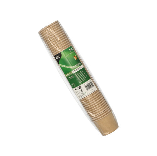 Eine versiegelte Kunststoffpackung mit 50 PAPSTAR Portionsbechern, Pappe braun, der PAPSTAR GmbH, mit grün-weißem Etikett mit Produktinformationen und Barcode – ideal für den Gastronomiegebrauch. Hergestellt aus recycelbarem braunem Karton.