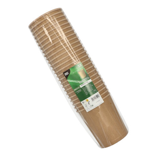 Ein Stapel brauner PAPSTAR Suppenbecher aus Pappe (25 Stück, 940 ml, Ø11,5 cm), recycelbar und umweltfreundlich, befindet sich in klarer Folienverpackung mit grün-weißem Etikett der Marke PAPSTAR GmbH.