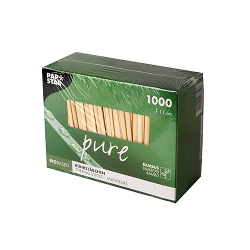 Die PAPSTAR 1000 Rührstäbchen, Bambus „pure“ der PAPSTAR GmbH kommen in einer grünen Box mit 1.000 umweltfreundlichen, biobasierten, 11 cm langen, biologisch abbaubaren Rührstäbchen – perfekt für nachhaltige Rührbedürfnisse.