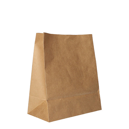 Ein PAPSTAR 250 Blockbodenbeutel der PAPSTAR GmbH aus braunem Kraftpapier steht aufrecht auf weißem Untergrund. Der Beutel ist leer, es sind keine Henkel oder Aufdrucke sichtbar.