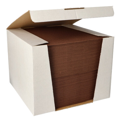 A large stack of PAPSTAR 100 napkins "ROYAL Collection" 1/4-fold (40 cm x 40 cm) from PAPSTAR GmbH is depicted in an open white box with flaps partially folded back.