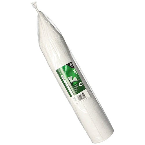 Abgebildet ist eine folienverpackte 200er-Packung weißer PAPSTAR Spitzbecher aus Zuckerrohrpapier der PAPSTAR GmbH mit grün-weißem Produktetikett mit Produktdetails und Barcode.