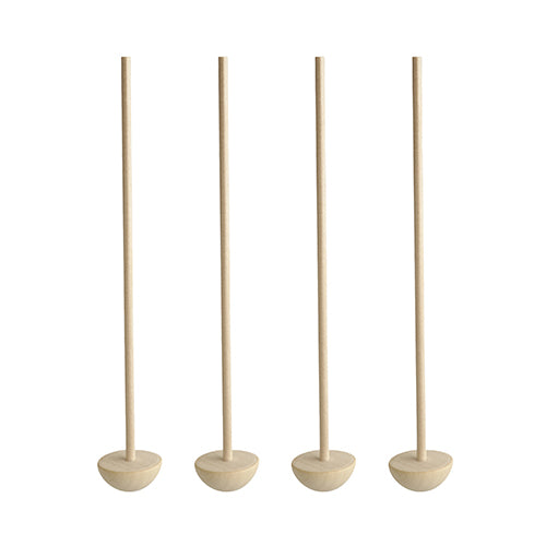 Vier PAPSTAR Cocktail-Stampfer aus hellem Holz, je 17 cm lang und mit runder Basis, stehen aufrecht nebeneinander vor weißem Hintergrund. Es handelt sich um das Modell „pure“ der PAPSTAR GmbH.
