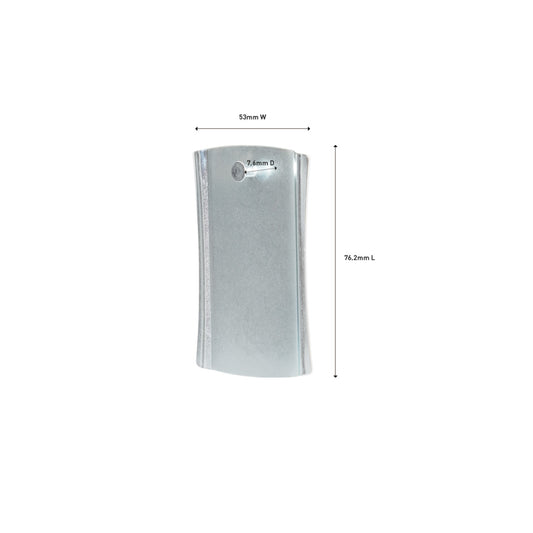 Der Command™ Universal-Klebenagel XL 17048 von 3M Deutschland GmbH ist ein rechteckiges Objekt mit gebogenen Seiten, das 53 mm breit, 76,2 mm lang und 7,2 mm tief ist - die Maße sind durch schwarze Pfeile für Breite, Länge und Tiefe gekennzeichnet.