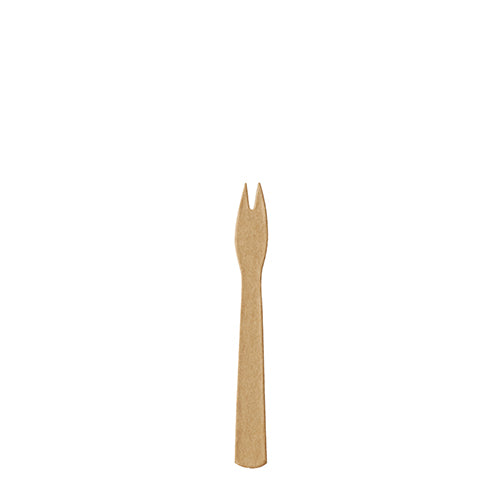 Ein einzelnes kleines, braunes PAPSTAR 250 Pommes-Frites-Gabelnpapier „pure“ der PAPSTAR GmbH mit zwei Zinken ist zentriert auf einem schlichten weißen Hintergrund angebracht.