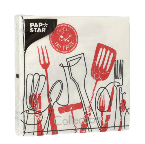 Die PAPSTAR 20 Servietten, 33x33 cm, 3-lagig, 1/4-Falz Design Set 3 der PAPSTAR GmbH zeigen ein "Fait Maison"-Motiv mit roten und schwarzen Küchenutensilien auf weißem Grund und verleihen jedem gedeckten Tisch Charme.