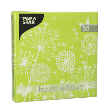 Ein grünes Paket mit 30 PAPSTAR Servietten, 3-lagig, 33 x 33 cm, von der PAPSTAR GmbH – stilvolle Servietten mit weißen Blumenmustern, perfekt für Ihre Tischdekoration.
