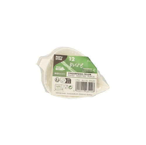 Eine transparente Kunststoffverpackung mit 12 Fingerfood-Tellern der PAPSTAR GmbH, Zuckerrohr "pure", weiß. Das Etikett enthält Produktinformationen und Recyclingsymbole. Die Teller sind biologisch abbaubar und aus Zuckerrohr hergestellt.