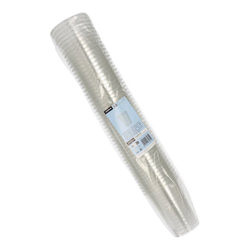 Ein Stapel von 50 Starpak Trinkbechern R-PET glasklar, eingewickelt in durchsichtigen Kunststoff mit einem Etikett und Barcode auf der Vorderseite, perfekt für umweltfreundliches Servieren von Getränken.