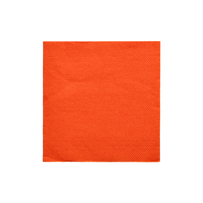 A PAPSTAR napkin 1/4-fold, 24x24 cm in nectarine from the "DAILY Collection" is centered on a white background. This napkin from PAPSTAR GmbH has a subtly textured surface and is delivered in a practical 1/4-fold (20 pieces).