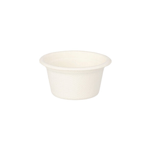 Die PAPSTAR 12 Dressingschalen, Zuckerrohr "pure" 60 ml (Ø 6 cm · 3 cm, weiß) der PAPSTAR GmbH sind auf weißem Hintergrund abgebildet. Diese umweltfreundlichen Einwegbecher haben eine glatte Oberfläche und einen leicht ausgestellten Rand. (12 Stück).