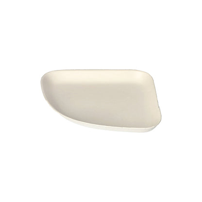 The 4-piece sugarcane plate "pure" white "Belle Vie, Ligne Carrée" from PAPSTAR GmbH features cream-colored, irregularly shaped plates with rounded edges and a smooth surface, depicted against a white background.