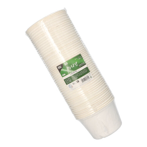 Ein Stapel aus 50 weißen, biologisch abbaubaren PAPSTAR Suppenbechern „pure“ aus Zuckerrohr von PAPSTAR GmbH, verpackt in Kunststoff mit grünem Etikett für Produktinformationen.