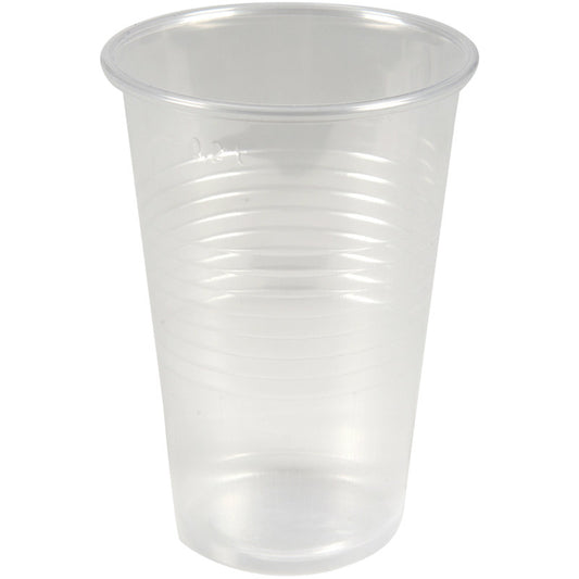 Ein Ausschankbecher, PP, 20 cl, Transparent von Abena Re-Seller GmbH steht aufrecht vor einem schlichten weißen Hintergrund. Der klare Polypropylenbecher ist in der Mitte horizontal geriffelt und leer abgebildet. Die Packung enthält 100 Paare.