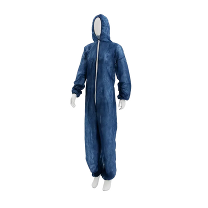 A mannequin is wearing a full-body disposable overall AMPri MED-COMFORT PP by AMPri Handelsgesellschaft mbH with a front zipper. This polypropylene suit has a hood, long sleeves, and offers complete coverage.