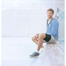 Actimove PowerMotion Thigh Support, Anthracite – In Use