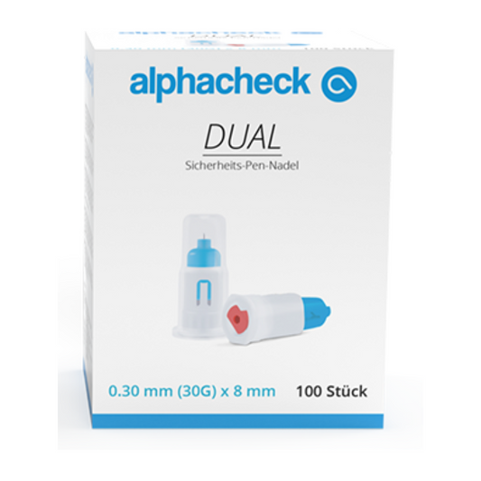 In einer weißen Schachtel sind die Alphacheck DUAL Sicherheits-Pen-Nadeln, verschiedene Größen von Berger Med GmbH, mit Nachgebrauchsverriegelung abgebildet. Auf der Verpackung sind die Pen-Nadeln mit den Abmessungen 0,30 mm (30G) x 8 mm angegeben und enthalten 100 Stück. Das Bild zeigt auch eine Nahaufnahme einer Nadel, die in einer durchsichtigen Kunststoffkappe eingeschlossen ist.