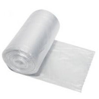 Eine Rolle CWS Polybeutel Transparent von CWS ist teilweise abgerollt und zeigt einen Stapel klarer, rechteckiger Beutel vor einem weißen Hintergrund.
