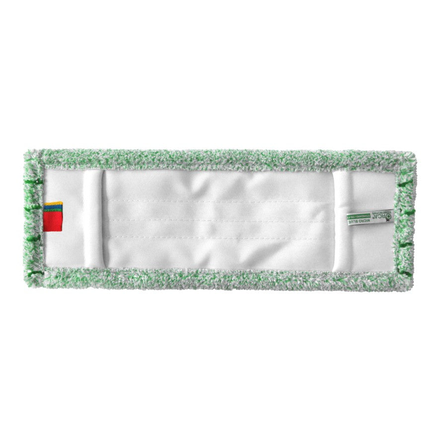 Das Arcora RUNNER GREEN DB - FC MIT DECKBLATT von Arcora International GmbH ist ein rechteckiger weißer Mikrofaser-Mopp mit grünem Rand, einem roten Stoffetikett auf einer Seite und einem kleinen grünen Etikett - perfekt für die Innenreinigung.