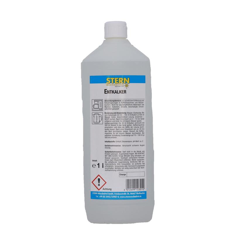 Eine weiße 1-Liter-Flasche STERN Entkalker der Stern Waschmittel GmbH mit blauem Etikett, deutscher Anleitung und Sicherheitshinweisen. Ideal zum Entfernen von Kalkablagerungen, insbesondere in Kaffeemaschinen. Rotes Gefahrensymbol auf dem Boden.