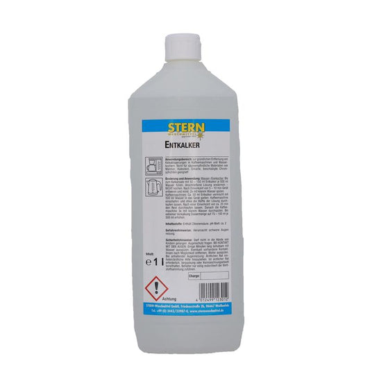 Eine weiße 1-Liter-Flasche STERN Entkalker der Stern Waschmittel GmbH mit blauem Etikett, deutscher Anleitung und Sicherheitshinweisen. Ideal zum Entfernen von Kalkablagerungen, insbesondere in Kaffeemaschinen. Rotes Gefahrensymbol auf dem Boden.