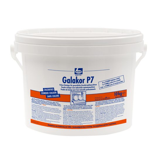 Ein weißer 10-kg-Kunststoffeimer mit Henkel und der Aufschrift "Dr. Becher Galakor P7 Pulver Reiniger" der Dr. Becher GmbH ist mit einem mehrsprachigen Etikett in den Farben Blau, Rot und Schwarz für chlorfreies gewerbliches Geschirrspülmittel versehen.