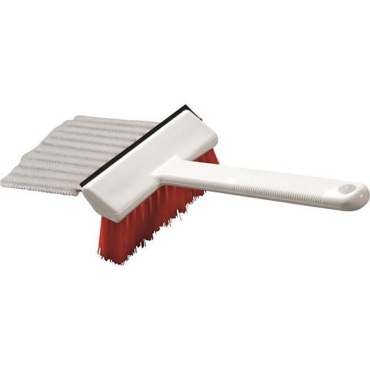 Die SCHNEIDMASCHINENBÜRSTE PBT ø0,20MM HART/ø0,25MM WEICH von Haug Bürsten KG hat einen weißen PBT-Körper, einen langen Griff, rote Borsten und einen flachen grauen Scheuerschwamm. Ideal für industrielle Schneidemaschinen. Abgebildet vor einem schlichten weißen Hintergrund.