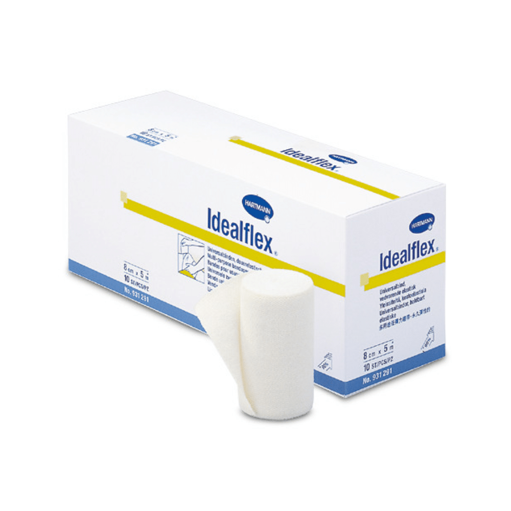 Eine Schachtel mit Idealflex® leichten Universalbindeverbänden der Paul Hartmann AG, wobei eine Rolle vorne teilweise ausgepackt ist, wodurch die Textur und Form des Produkts hervorgehoben wird. Die Verpackung ist weiß und blau mit Text und Markendetails.