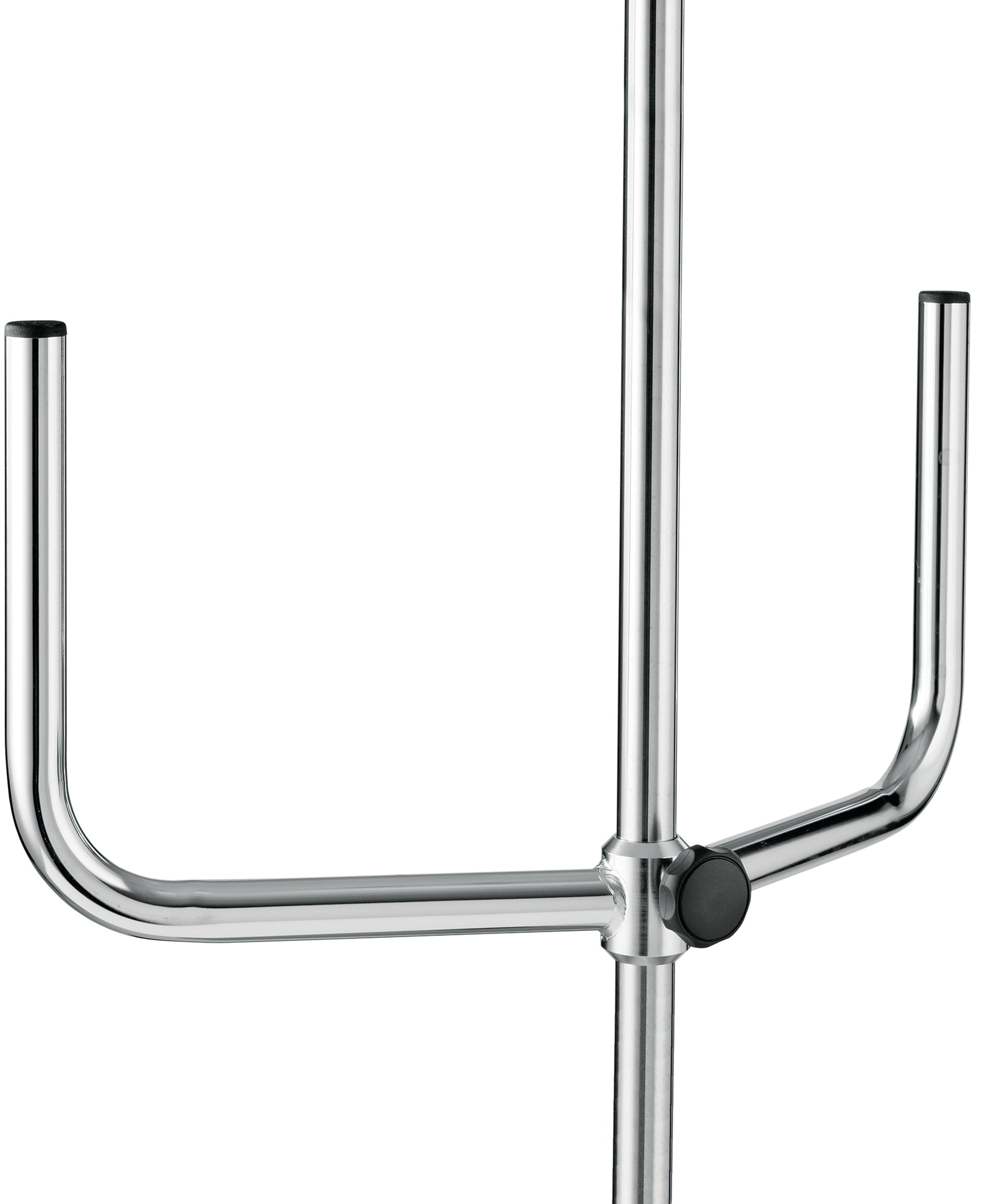 Eine Nahaufnahme des Novocal Infusionspumpenhalters für Pumpen zeigt seinen stabilen Metallständer mit einer zentralen Stange und zwei U-förmigen horizontalen Armen, die jeweils mit einer schwarzen Kappe versehen sind - perfekt für die Befestigung von Infusionspumpen.