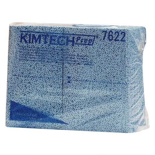 Eine versiegelte Packung blauer Kimtech® Prozeßwischtücher (Viertelgefaltet, 35 Tücher/Beutel) von Kimberly-Clark GmbH, Artikelnummer 7622, mit Strukturprägung und Klarsichtfolie - ideal für industrielle Reinigung.