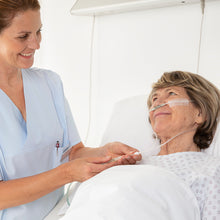 Leukopor, roll bandages, in protective sleeves – in use