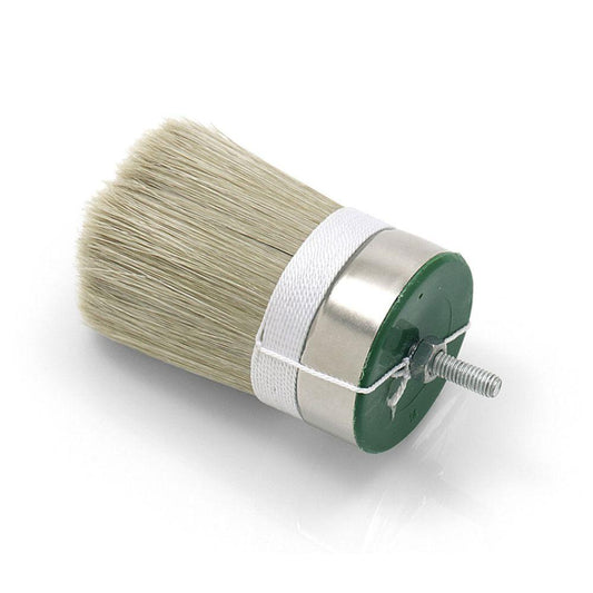Der Nölle Profi Brush Handwerker-Winkelpinselkopf verfügt über helle Borsten in einem 65 mm großen Rundkopf mit grüner Basis. Metallband und Gewindebolzen fixieren den Naturborsten dank seiner leicht aufgefächerten Form für präzise Malerarbeiten.
