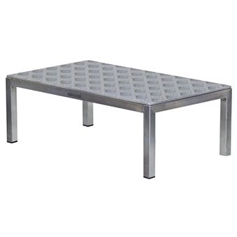 The Novocal OP-Tritt 1 is a robust metal platform (600 x 350 x 250 mm) with four legs and a diamond plate, equipped with a support handle - ideal for surgical use in the operating room. Delivered as one piece per package.