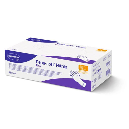 Schachtel mit Peha-soft® nitrile fino Einweghandschuhen der Paul Hartmann AG, latexfrei und puderfrei, mit weiß-violetter Verpackung in den Größen XS – S. Enthält eine Handabbildung mit Handschuh, Barcodes und Produktinformationen an den Seiten.
