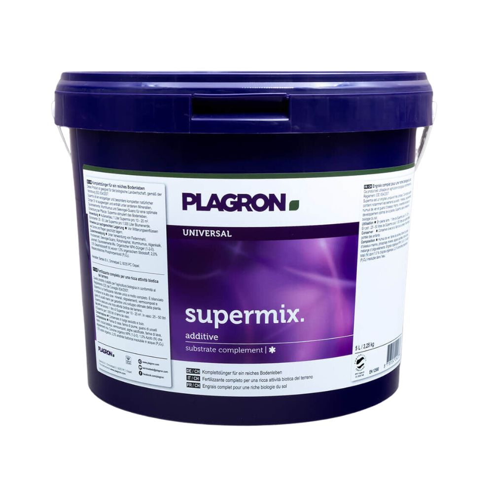 A purple plastic bucket labeled “Plagron Supermix - natural fertilizer” is designed for optimal plant growth. The front displays the Bertels B.V. logo with the inscriptions “Additive” and “Substrate Supplement,” and various details are printed on the label. The bucket has a secure lid.