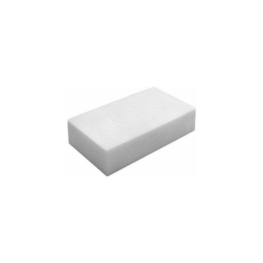Der Arcora Profi Melamin Power-Clean | Karton (10 Stück) von Arcora International GmbH ist ein schlichter weißer, rechteckiger Reinigungsschwamm, perfekt für die effektive Reinigung mit Melamin Reinigungsmittel.