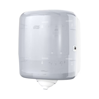 The Tork Reflex™ 473190 single sheet centerfeed dispenser M4, a transparent, wall-mounted paper towel dispenser from TORK – Essity Professional Hygiene Germany GmbH, features a round opening at the bottom. With a lock on the right side and the ability to hold a single roll, it helps minimize cross-contamination. Its CO2-neutral design prominently displays the brand name 'TORK' on the front and appeals to environmentally conscious users.