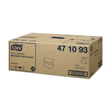 Pictured is a box with Tork Xpress® 471093 Multifold Towels Universal H2 1-ply from TORK – Essity Professional Hygiene Germany GmbH. The box is labeled with product information such as the article number and features images and symbols of Universal H2 as well as a barcode on the side.