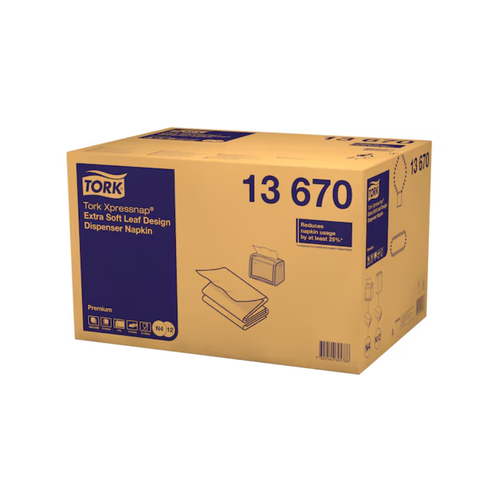 In einer beigen Tork-Box mit der Aufschrift „13 670“ sind TORK Xpressnap® 13670 Extra Soft Blätterdesign Weiße Spenderserviette Premium N4 2-lagig | Karton (8 Packungen) verpackt. Sie wird als Premiumqualität beschrieben und reduziert den Serviettenverbrauch um mindestens 25 %. Auf der Box sind verschiedene Details und Symbole aufgedruckt, die für eine durchgehend hygienische Note sorgen.