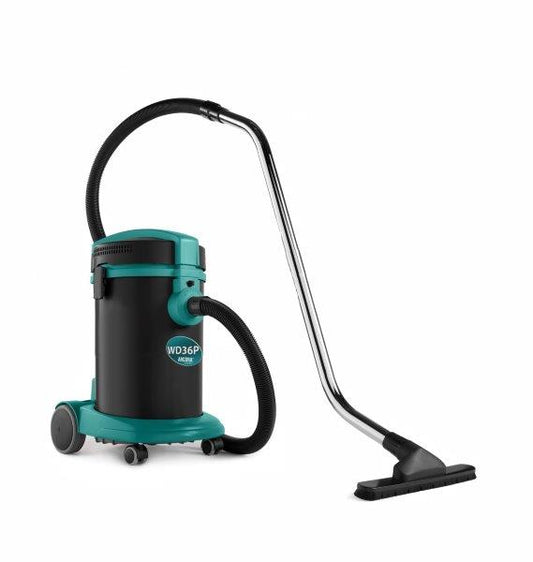 Der Arcora Wd 36 P Nass-/Trockensauger von Arcora International GmbH, mit mittlerem Behältervolumen, verfügt über einen langen Schlauch, ein Verlängerungsrohr aus Metall und einen breiten Bodenaufsatz für eine vielseitige Reinigung.