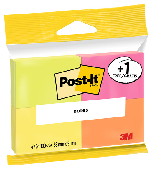 Eine Packung Post-it® Notes von 3M Deutschland GmbH in Neonfarben, 38 x 51 mm, 100 Blatt pro Block, 3 Blöcke plus 1 gratis pro Packung, aus 100% PEFC-zertifiziertem Papier (SGSCH-PEFC-COC-110078).