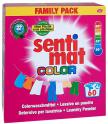 Eine 3,3 kg Packung sentimat Colorwaschmittel der Rösch Germany GmbH für 60 Waschladungen. Die farbenfrohe rosa Verpackung hebt seine umweltfreundliche Formel für bunte Wäsche mit Fleckenentfernung in mehreren Sprachen hervor.