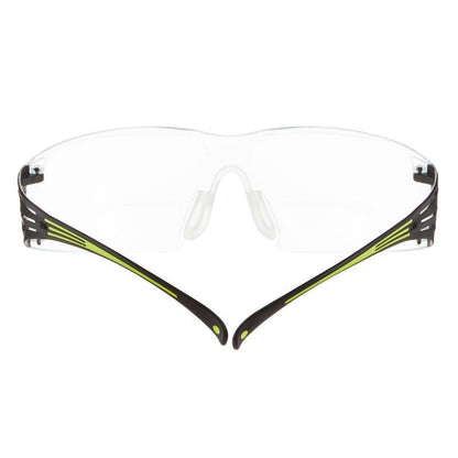 The 3M™ SecureFit™ reading safety glasses from 3M Deutschland GmbH have clear lenses and black-yellow temples, shown here from the back with extended temples.