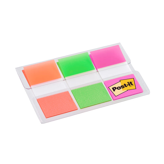 Ein klarer Kunststoffspender der 3M Deutschland GmbH fasst 60 Post-it® Index Haftstreifen (25,4 mm x 43,2 mm) in den Farben Orange, Rosa und Grün; Standardgröße, ein Spender pro Packung.