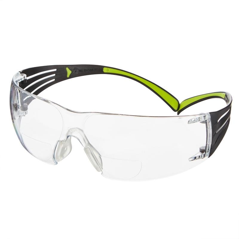 The 3M™ SecureFit™ reading safety glasses from 3M Deutschland GmbH have clear wraparound lenses, black and green temples and nose pads, depicted on a white background.